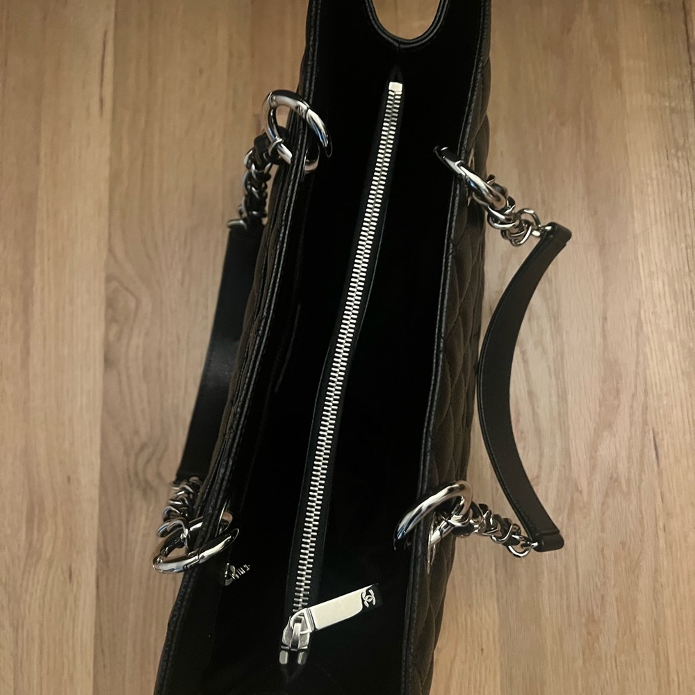 Chanel Grand Shopping Tote - Picture 9 of 16